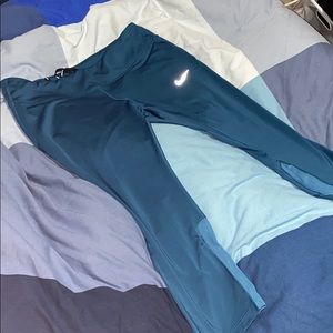 Women’s Nike Dri-fit leggings